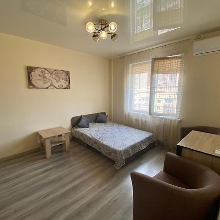 New Studio Apartment Одесса Экстерьер фото