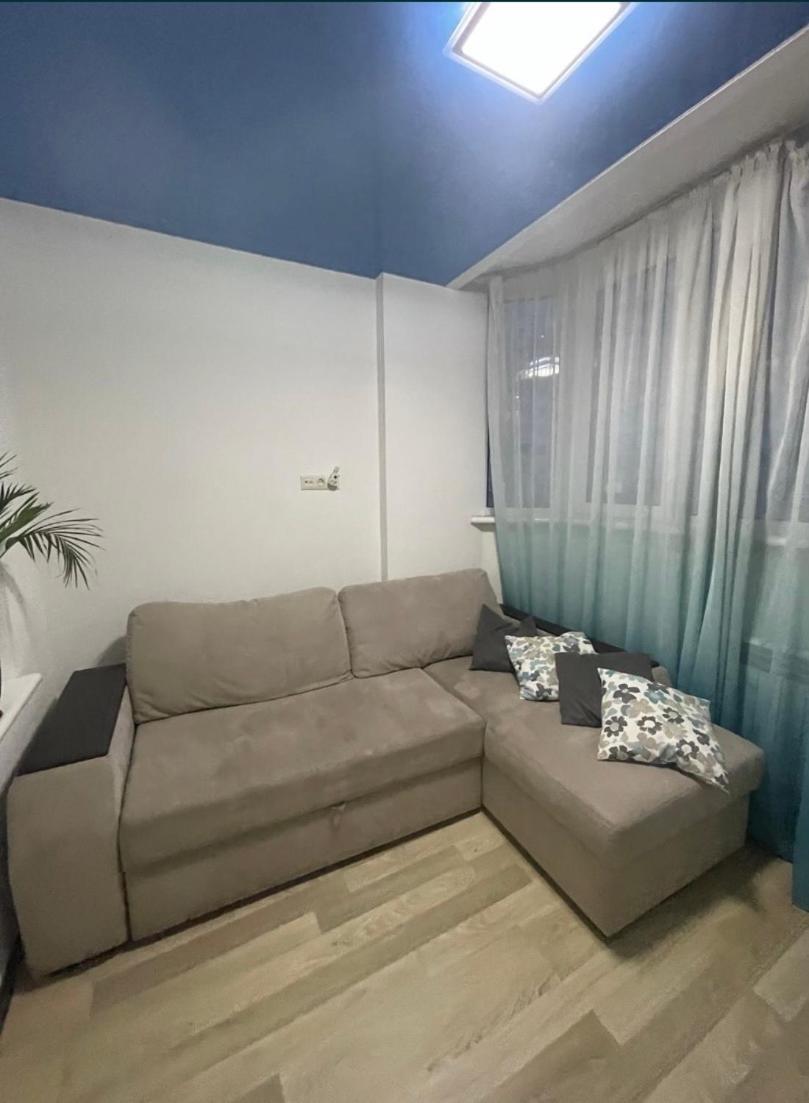 New Studio Apartment Одесса Экстерьер фото